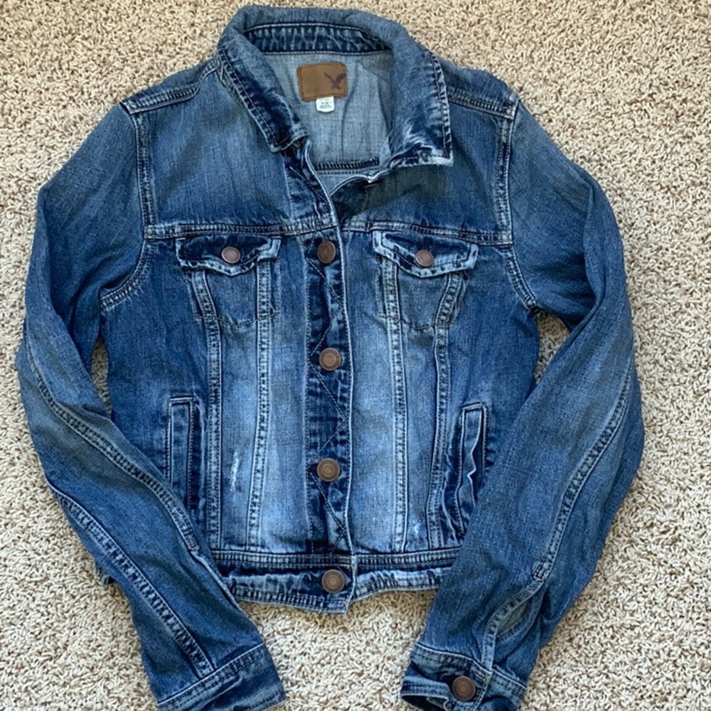 American Eagle Blue Denim Jean Jacket Women's size Medium